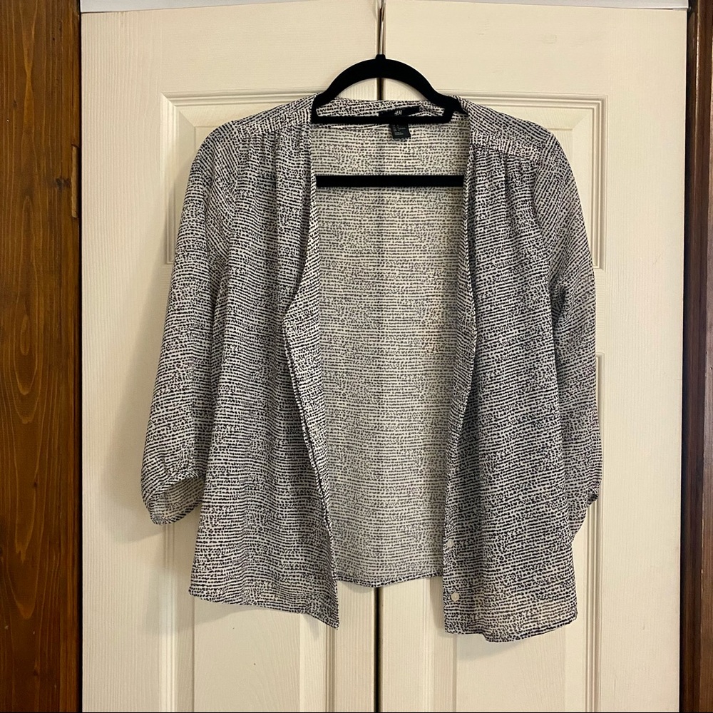 Button down blouse - Picture 2 of 4